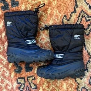Sorel kids black snow boots size 1